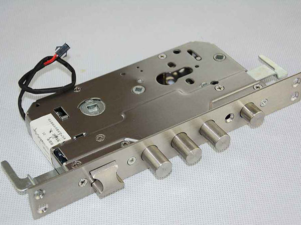 龙湖24小时上门开锁公司